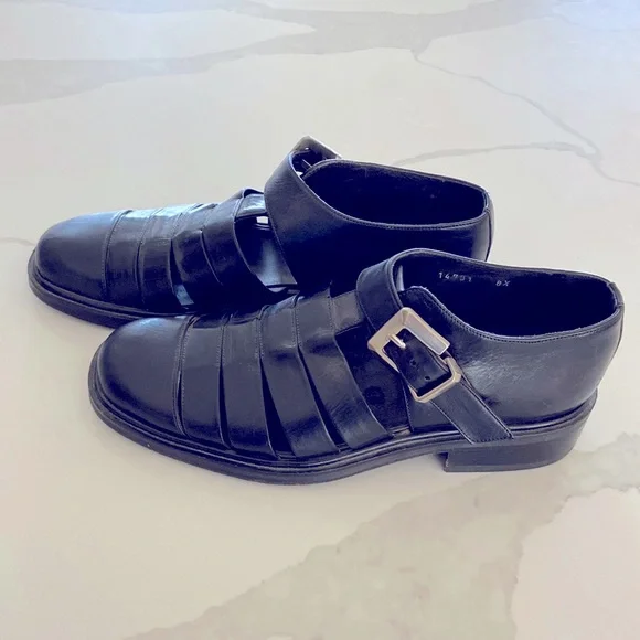 Guess | Shoes | Guess Mens Black Leather Fisherman Sandals  display picture 2